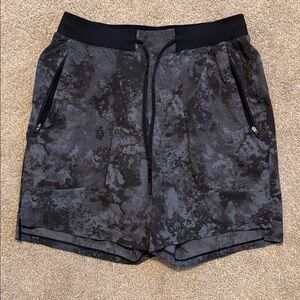 Lululemon TXAB Black Grey Linerless License To Train Shorts 7" Men's Medium